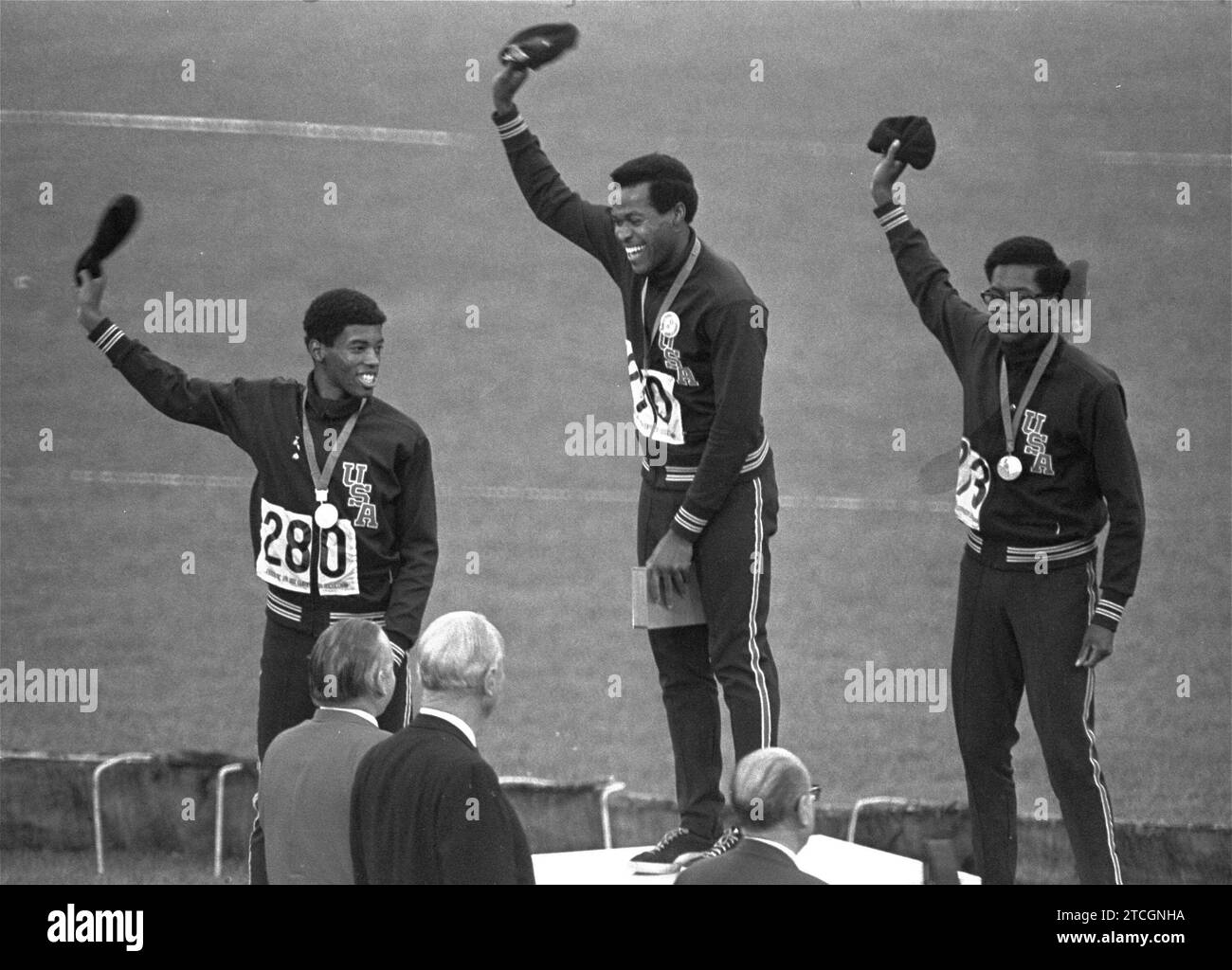 MEXICO. October 18, 1968. Photo of the podium with the winning American athletes in 400 meters. From left: G. Larry James silver medal, Lee Evans gold medal and Ron Freeman bronze medal. No signature. Credit: Album / Archivo ABC Stock Photo