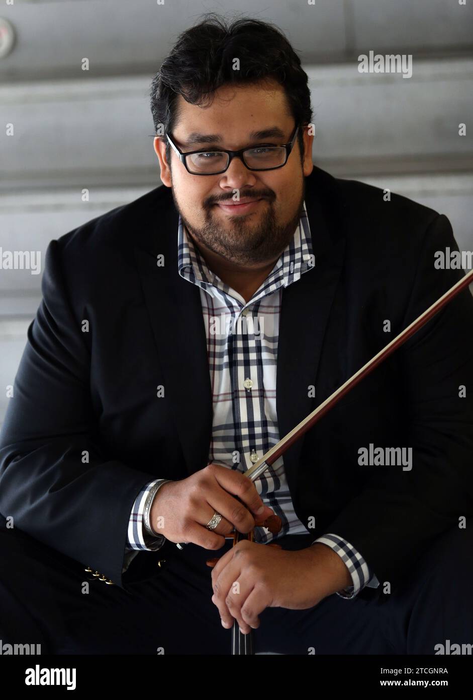 madrid,8-11.2013.-interview with violinist robert gupta.-photo ernesto ...