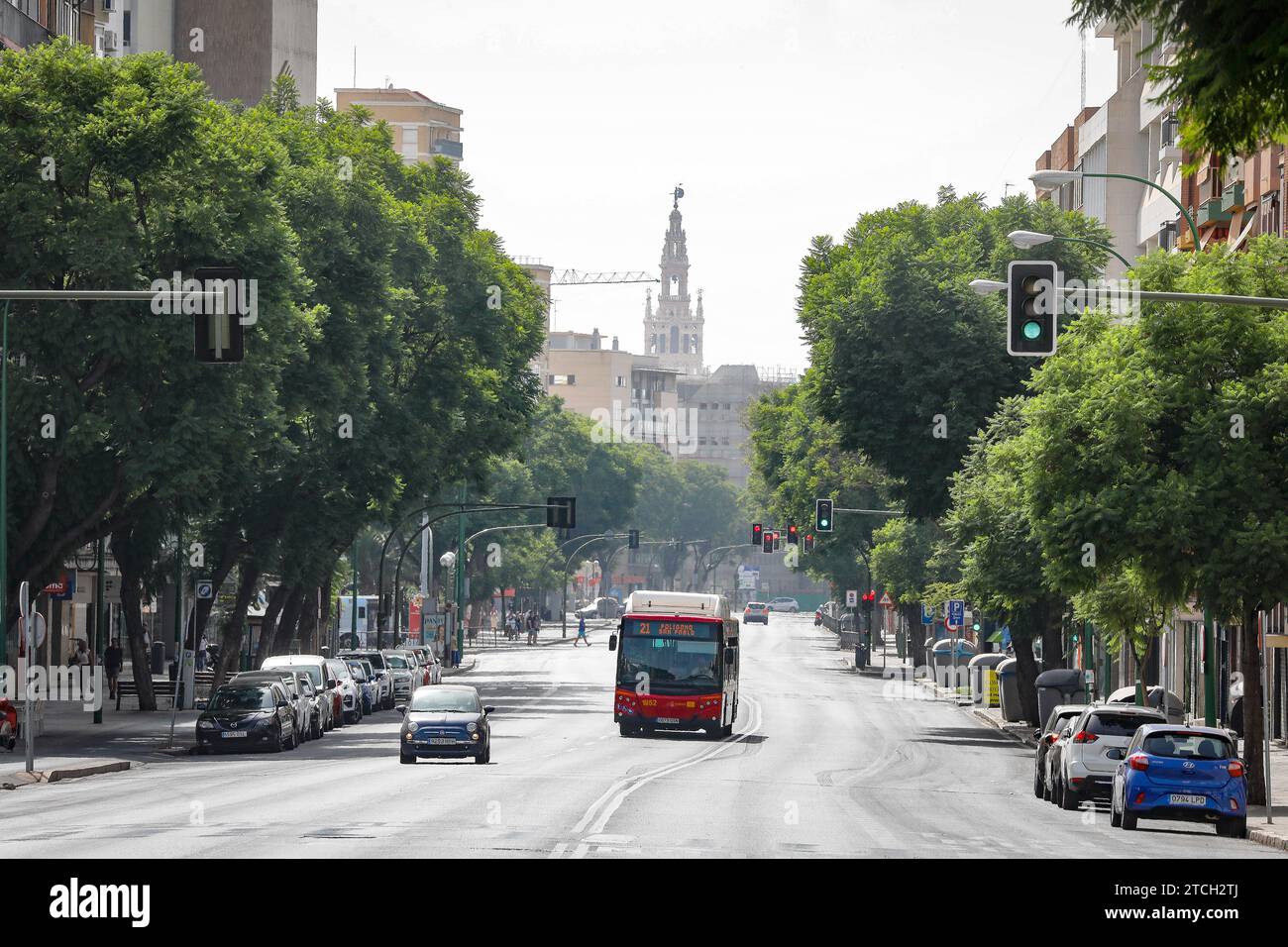 Seville, 08/14/2021. Seville remains empty on the Virgen de los Reyes ...