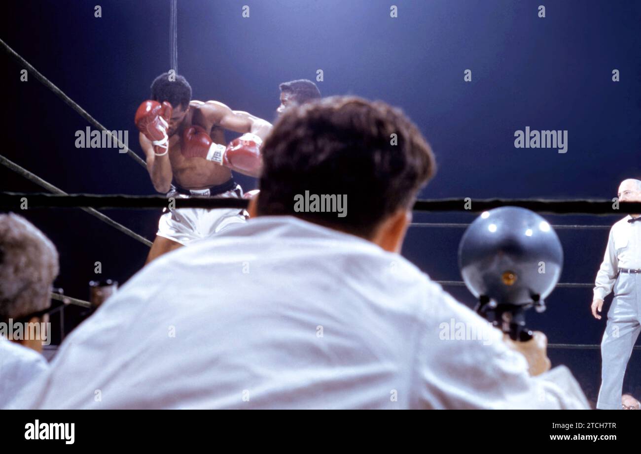 NEW YORK, NY - JUNE 8: Floyd Patterson (1935-2006) (black trunks) punches Thomas 'Hurricane' Jackson (1931-1982) (white trunks) during their heavyweight fight at Madison Square Garden on June 8, 1956 in New York, New York.  (Photo by Hy Peskin) *** Local Caption *** Thomas Jackson;Floyd Patterson Stock Photo