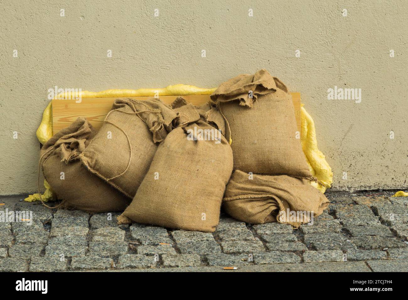 Sandbag wall in Dresden Pieschen Stock Photo - Alamy