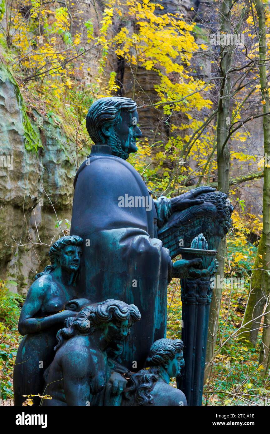 Richard Wagner monument in Liebethaler Grund Stock Photo - Alamy