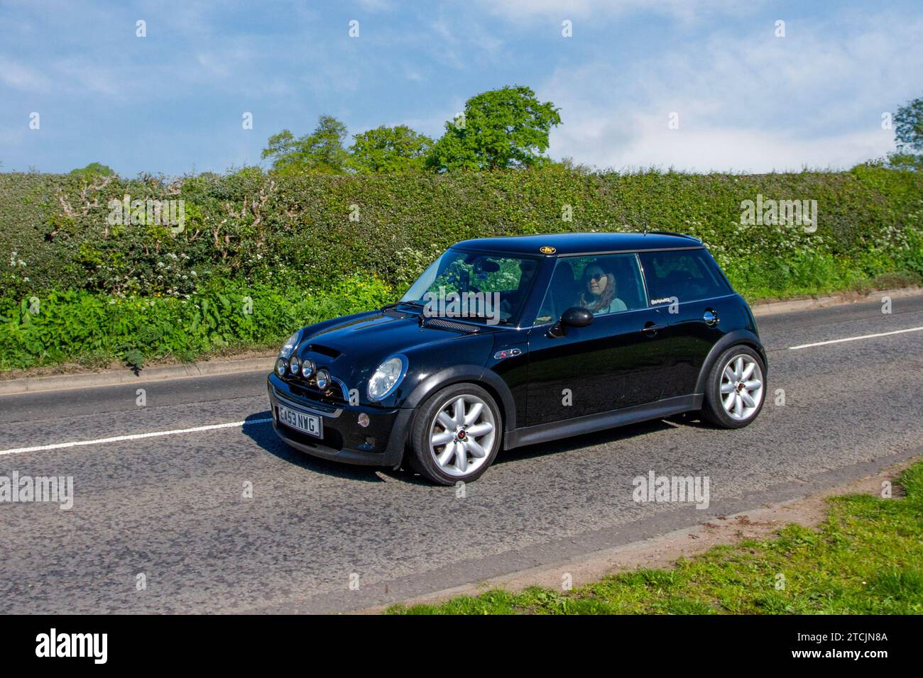 Mini hatch cooper s hi-res stock photography and images - Page 2 - Alamy