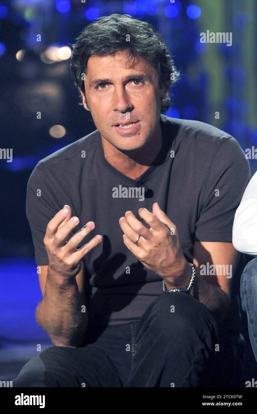 Milan Italy 20080410 Luca Barbarossa,Italian singer,during the music