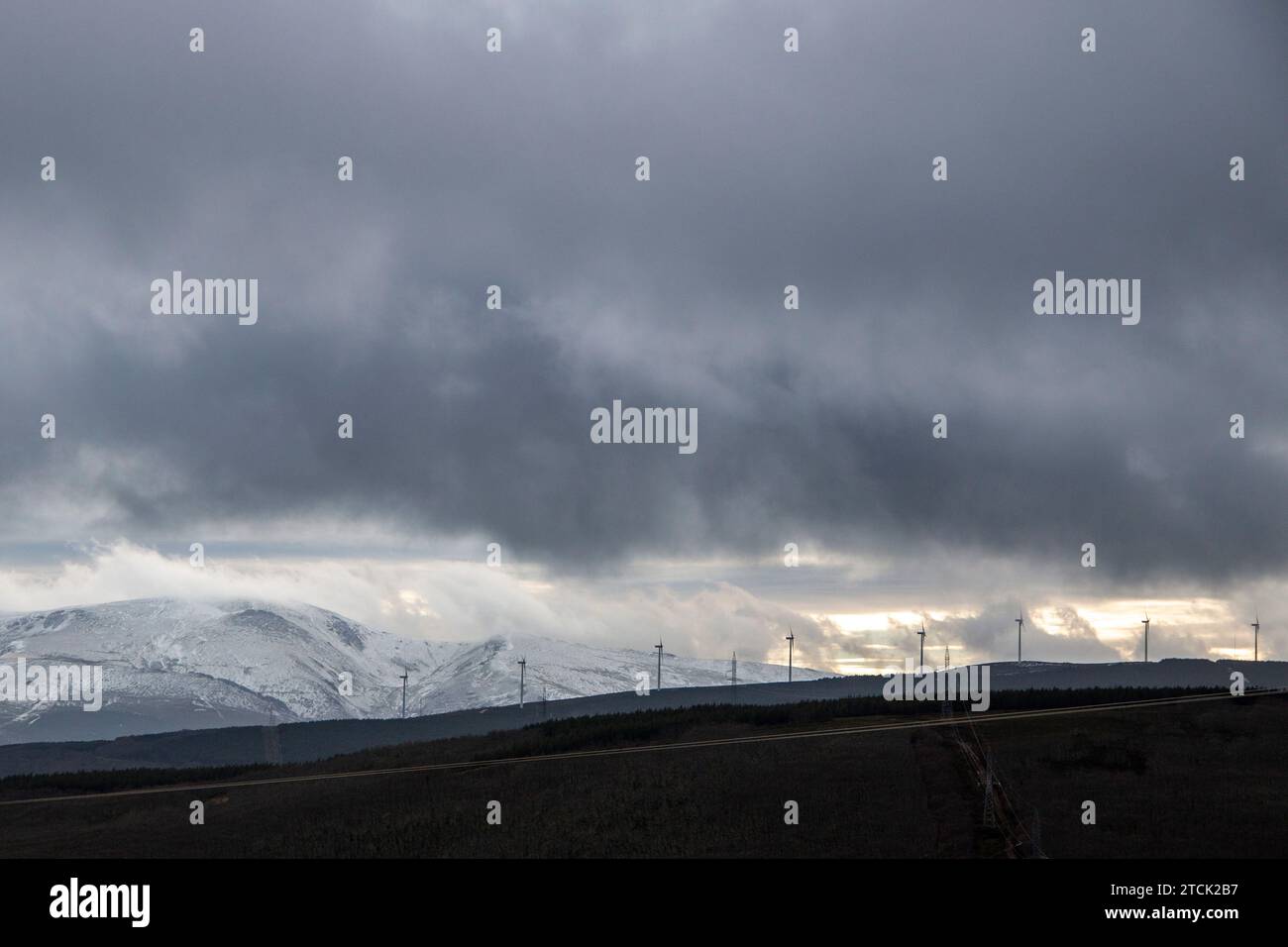 Blackspring Ridge Wind farm located on ridge hi-res stock photography and images - Alamy