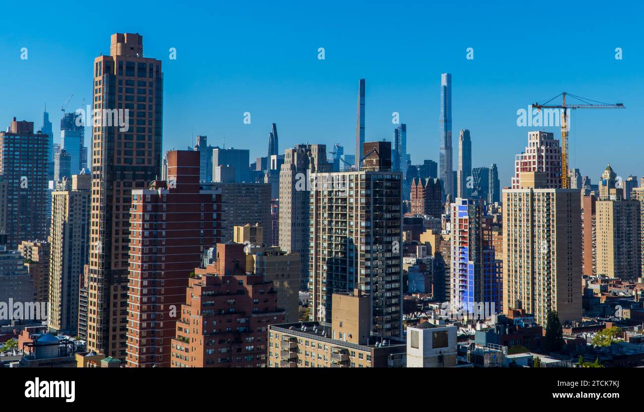 Aerial panorama view of Manhattan seen from Upper East Side rooftop