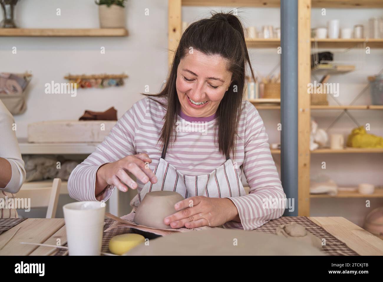Pottery techniques hi-res stock photography and images - Alamy