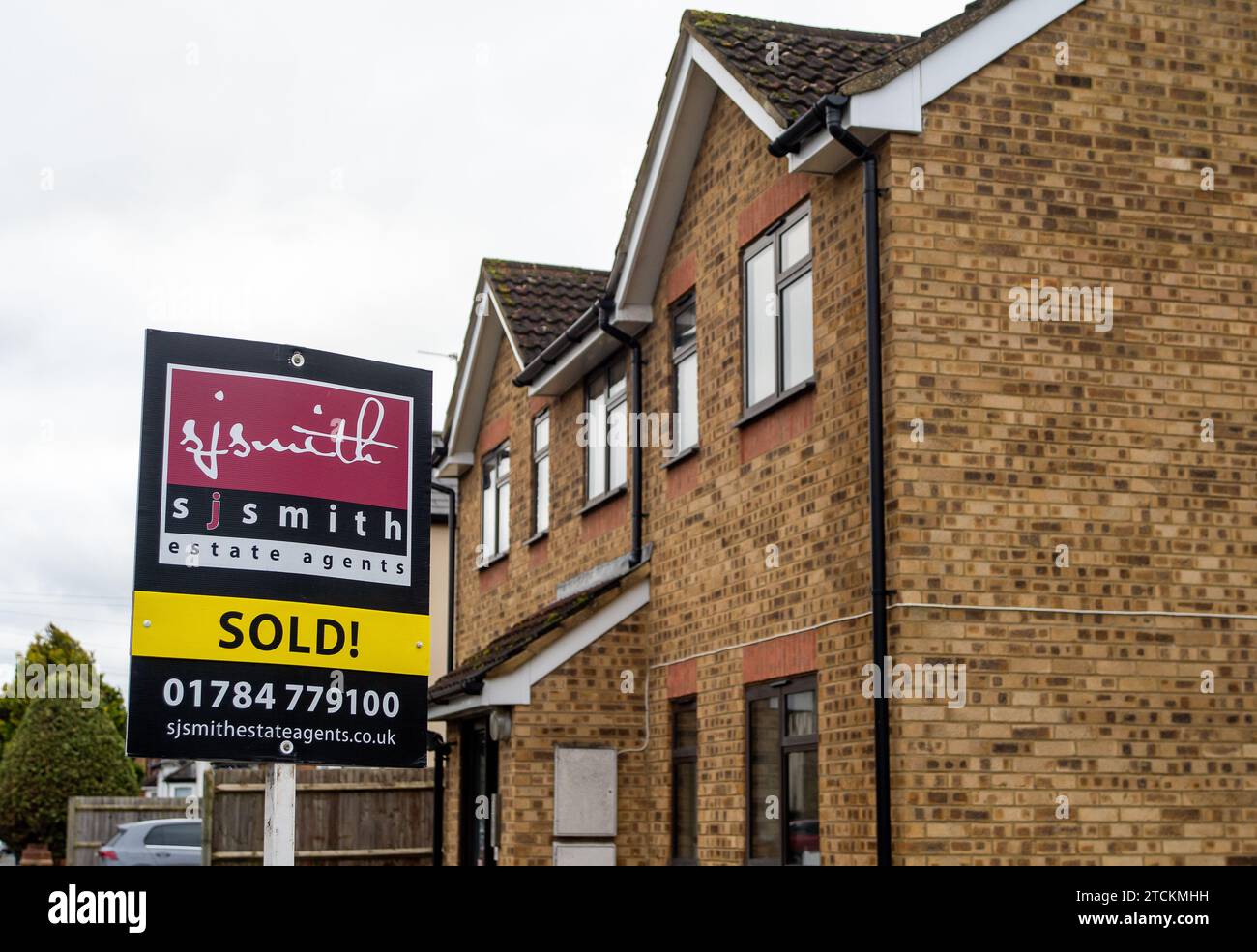StainesuponThames, UK. 13th December, 2023. Estate agents boards