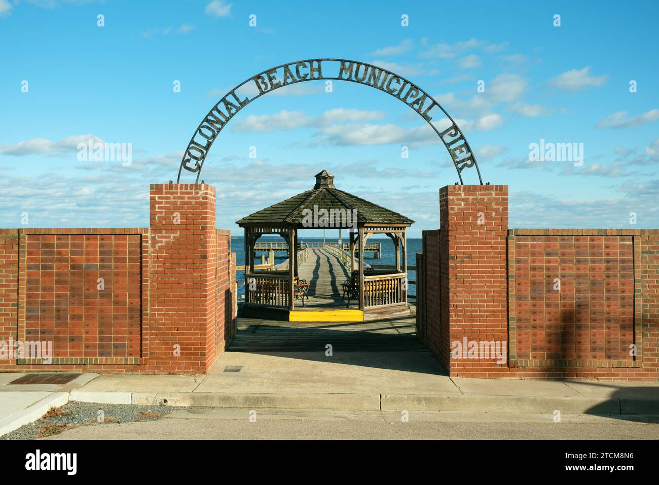 Colonial Beach Municipal Pier sign in Colonial Beach, Virginia Stock Photo Alamy