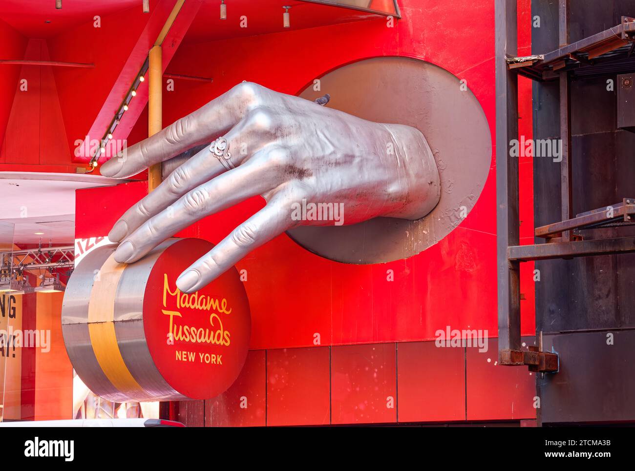 230 west 42nd st hi-res stock photography and images - Alamy