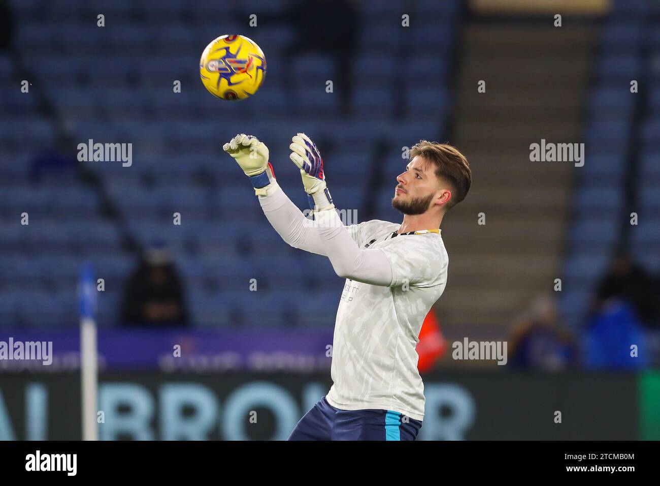 Matija Šarkić #20 of Millwall during the pre-game warmup ahead of the Sky Bet Championship match Leicester City vs Millwall at King Power Stadium, Leicester, United Kingdom, 13th December 2023  (Photo by Gareth Evans/News Images) Stock Photo
