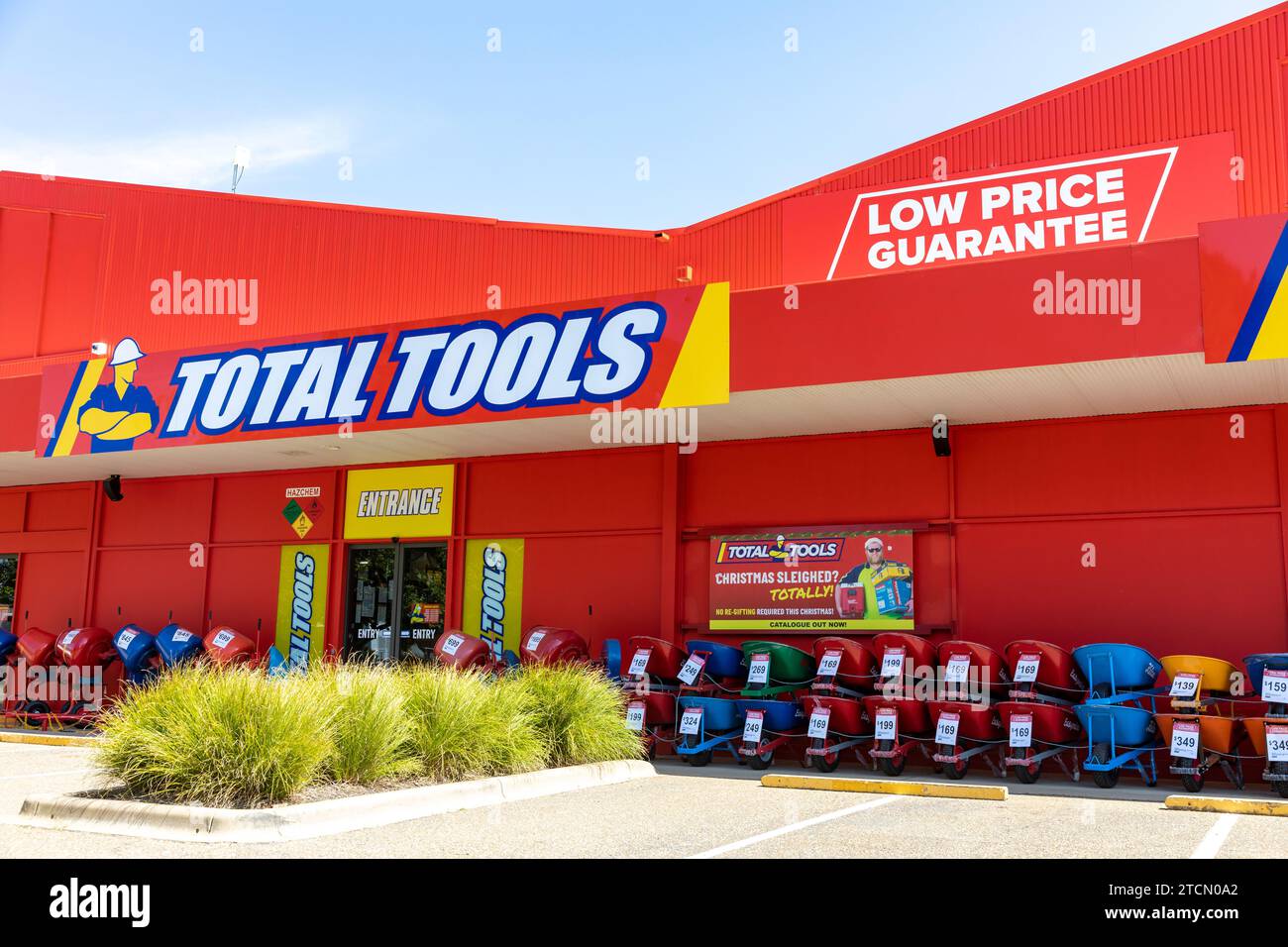Total Tools store in Wagga Wagga Australia, Total tools sells building