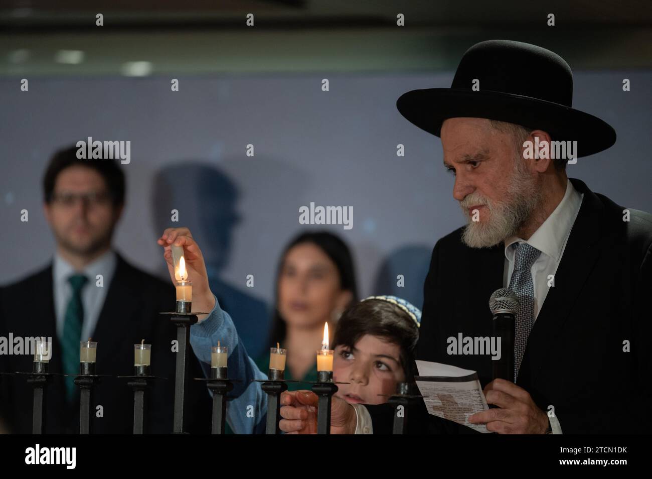Spain Jewish Rabbi Madrid, Spain. 13th Dec, 2023. The rabbi Moshe Bendahan with a kid ...