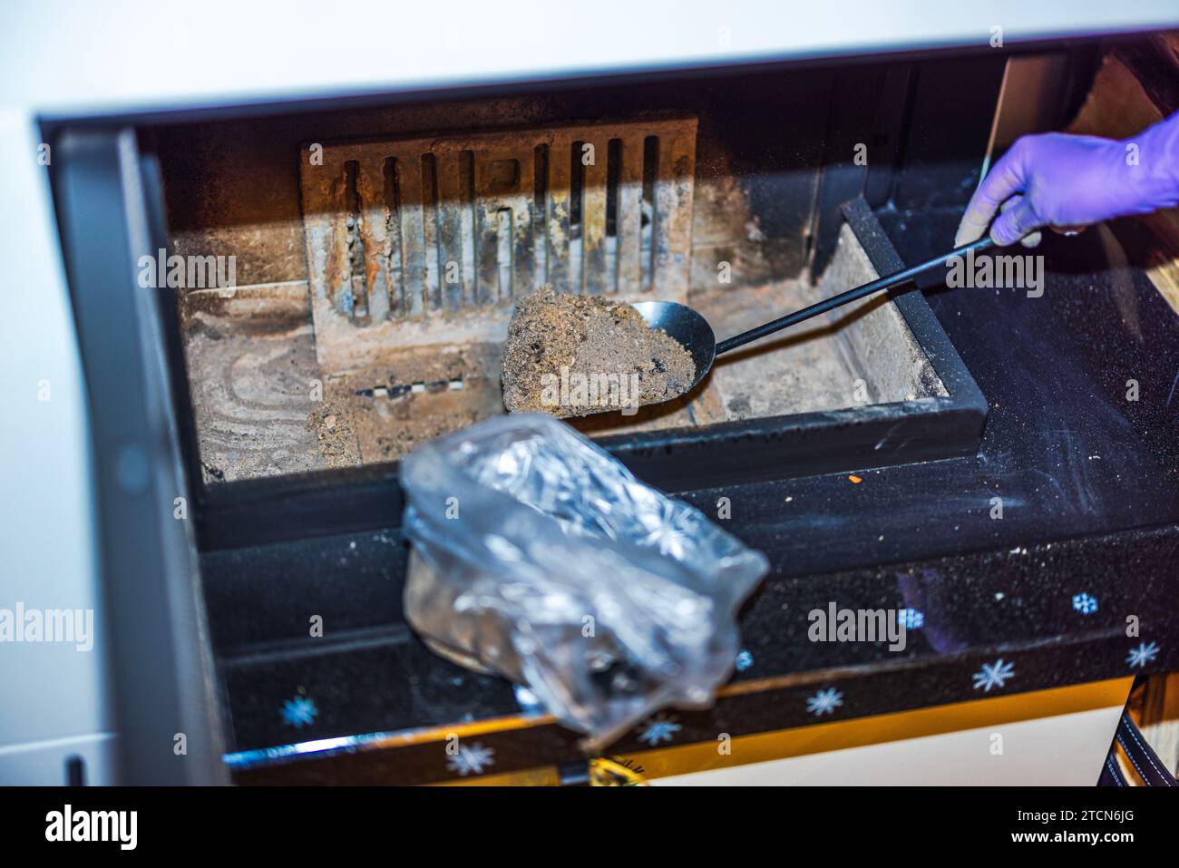 Hand Withashes Hand hygiene habits hi-res stock photography and images - Alamy