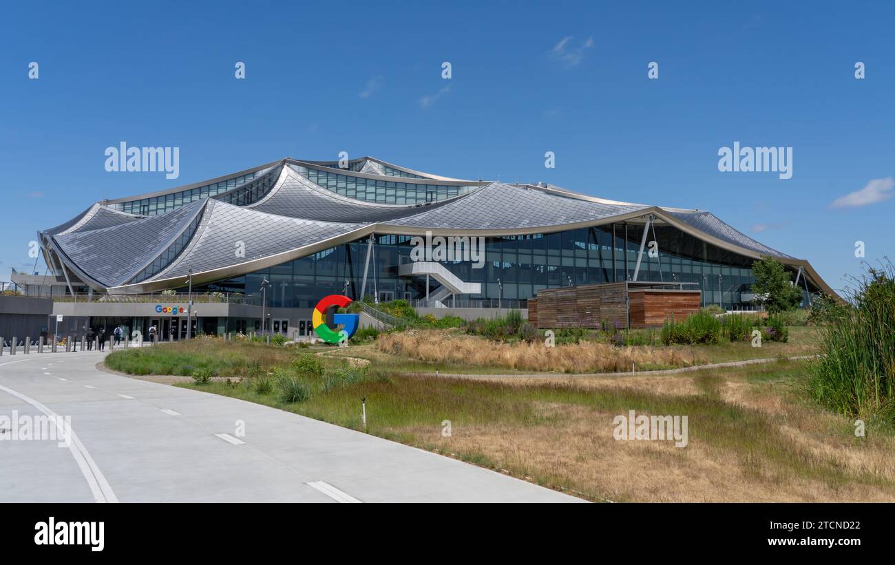 Google Bay View corporate campus in Mountain View, California, USA ...