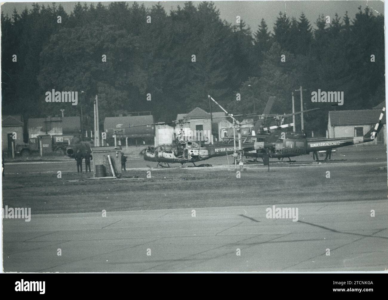 Hostages Murdered At 1972 Munich Olympic Games Photos and Premium High ...