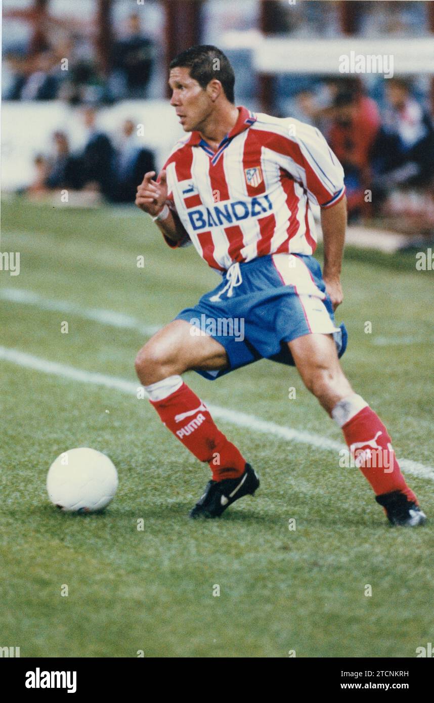 Maillot De Football Rétro Vintage Atlético Madrid 1996-1997 Troisième - Taille L - Occasion Parfaite