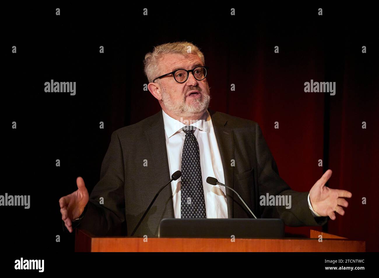 Extendido hi-res stock photography and images - Alamy