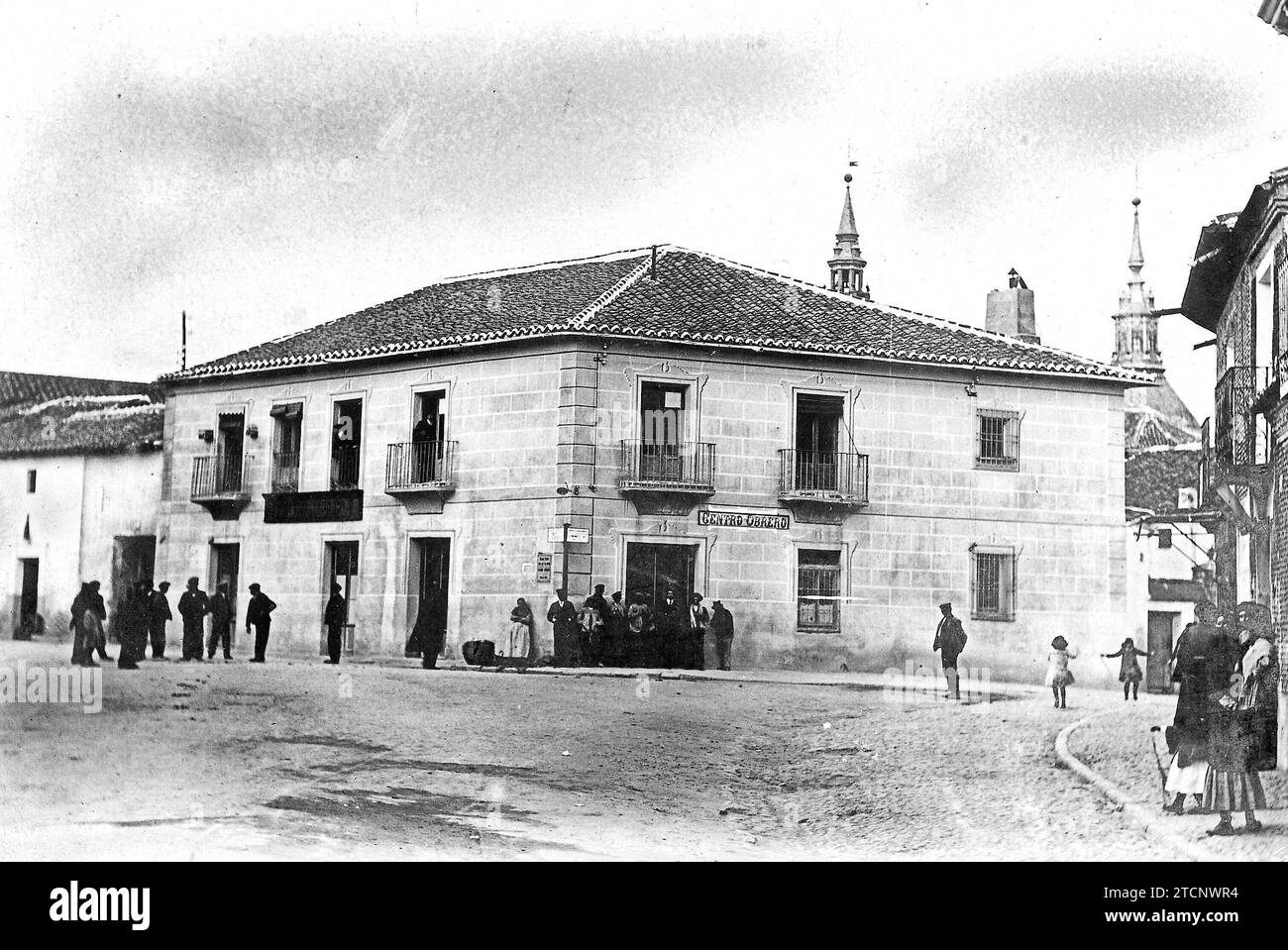 Center photo credit Black and White Stock Photos & Images Alamy