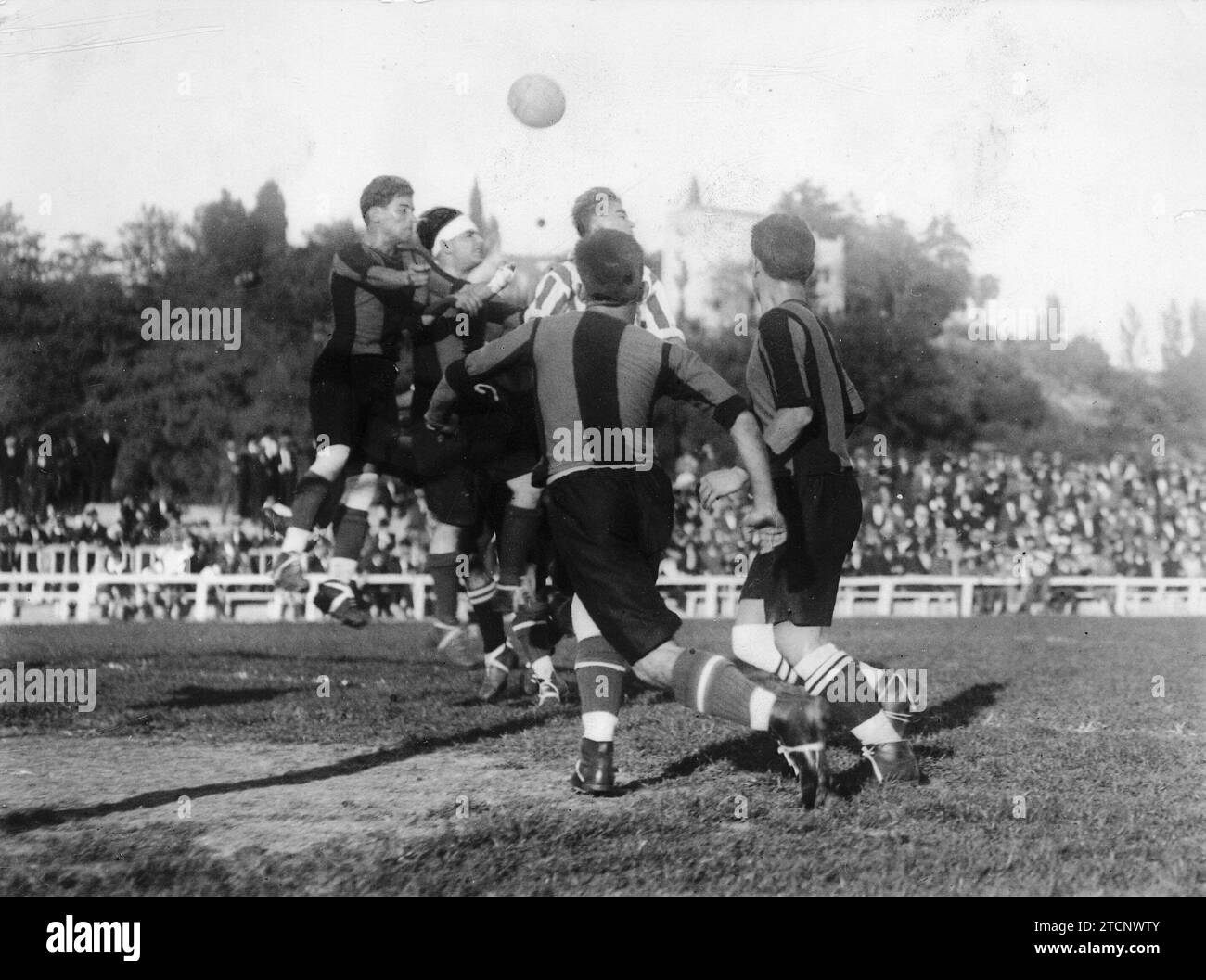 BALLON GOAL NOIR ET BLANC D.23CM