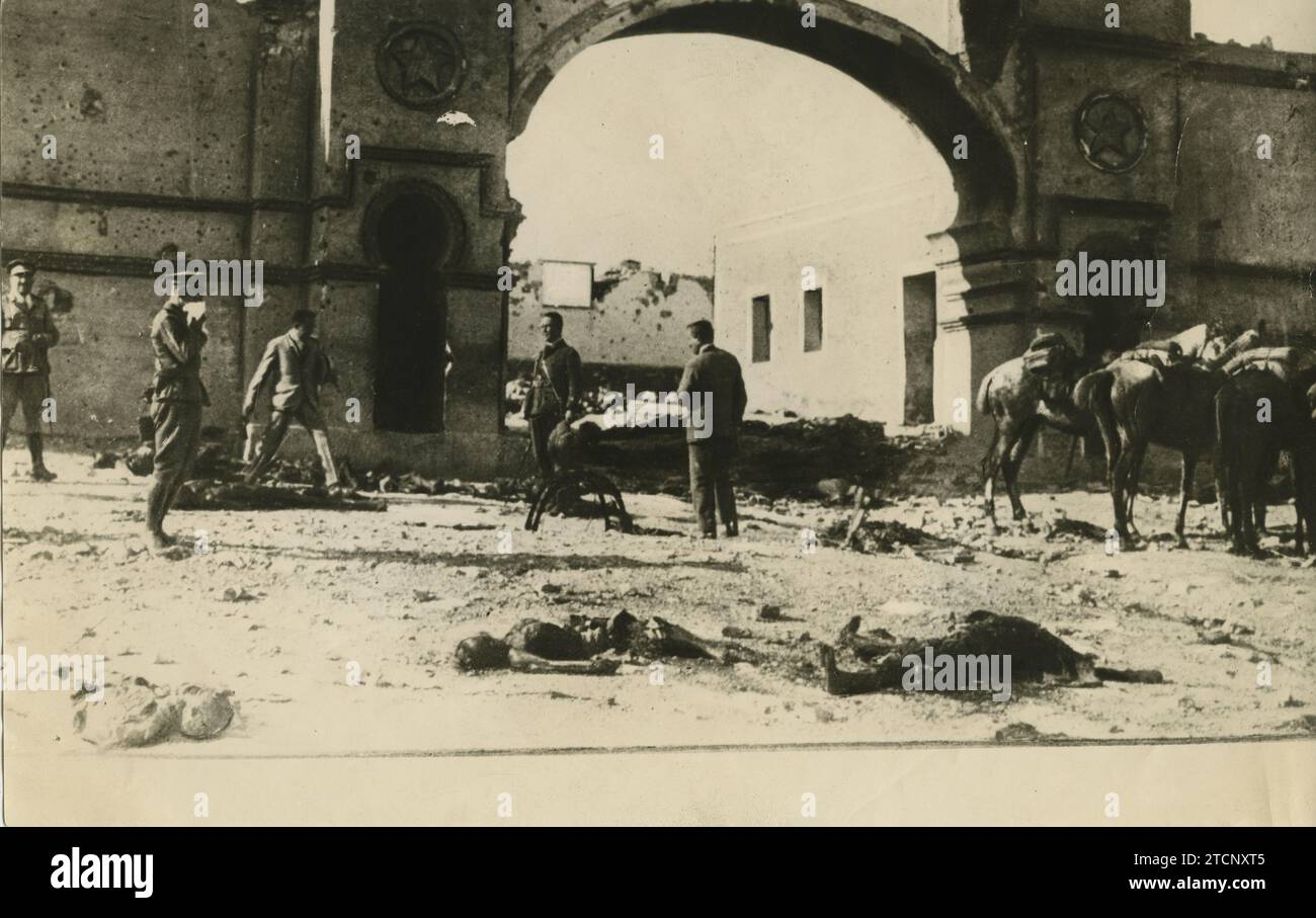 Annual (Morocco), 10/24/1921. The unburied corpses of the Spanish soldiers killed on Mount Arruit. Credit: Album / Archivo ABC Stock Photo