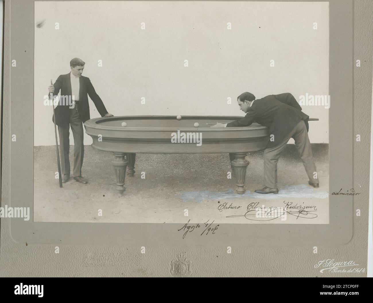 08/10/1906. Oval pool table. In a well-known billiards establishment in this court, an oval-shaped billiard table is on display these days, which attracts the attention of fans of this game, due to its novelty and the advantages that it apparently has over the common rectangular tables. The author of this table is Mr. Arturo Almansa Rodríguez, who has obtained the privilege of invention, and intends to exploit it in England and France, where the new game has been very well received. Credit: Album / Archivo ABC / Segura Stock Photo