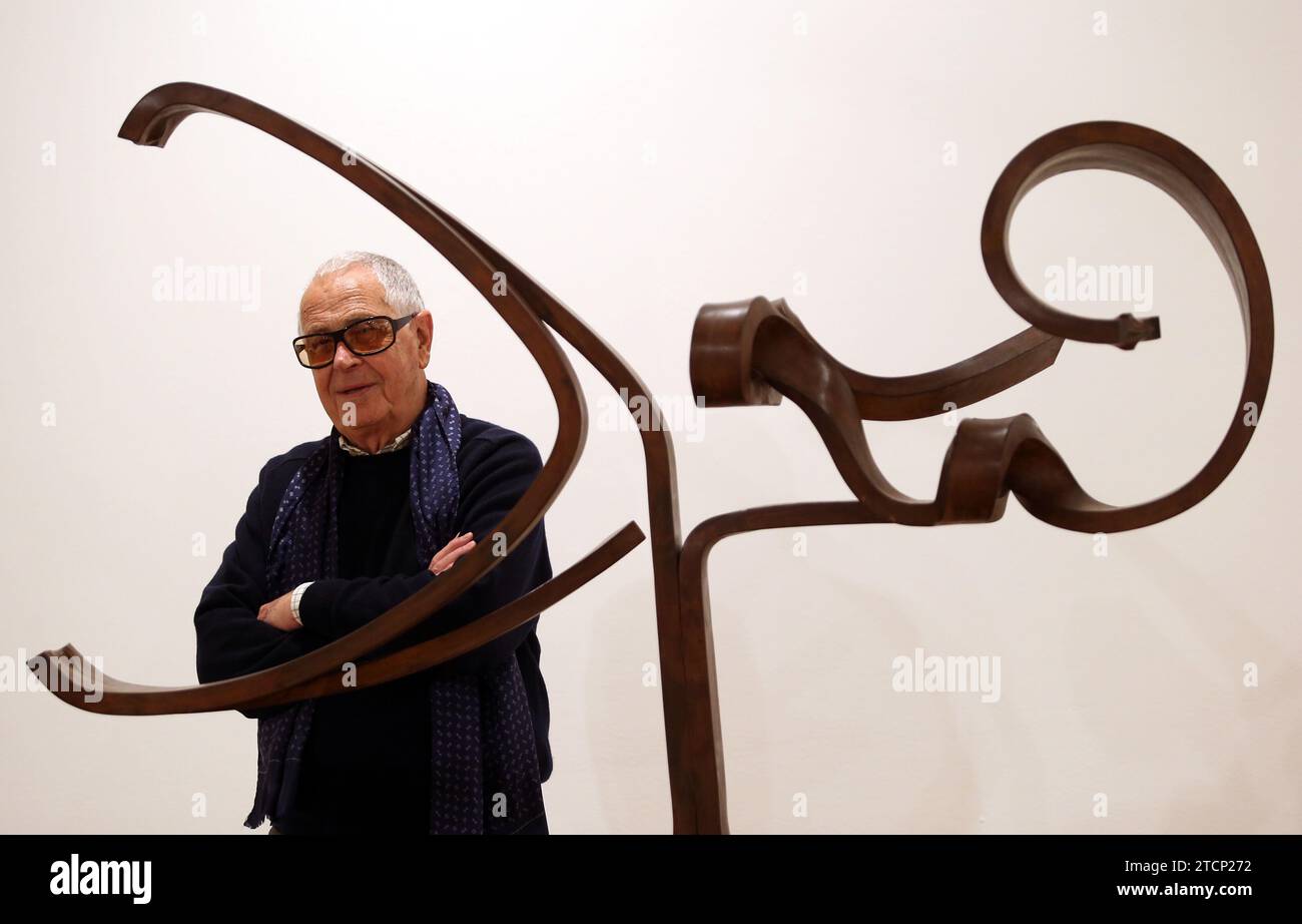 madrid, 10-24-2013.-interview with sculptor martin chirino--photo ernesto acute.archdc. Credit: Album / Archivo ABC / Ernesto Agudo Stock Photo