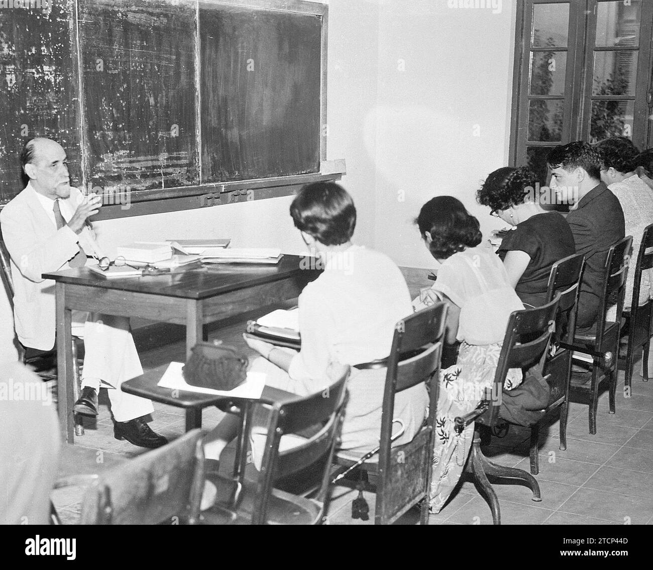 Puerto Rico. October 1956. Master lesson. The writer from Moguer during one of the classes he taught at the University of Puerto Rico. Credit: Album / Archivo ABC Stock Photo