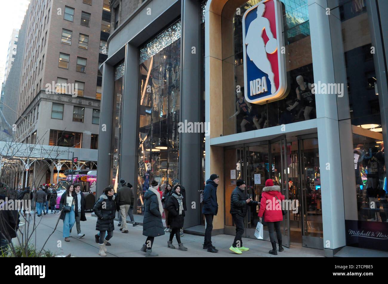 Nba store hi res stock photography and images Alamy