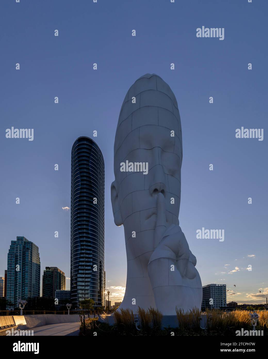 Water Soul Sculpture in Newport, Jersey City, New Jersey, USA Stock