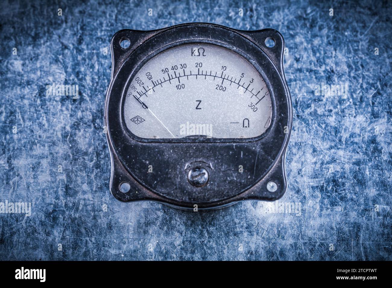 Electrical instrument for measuring electricity on metallic surfaces