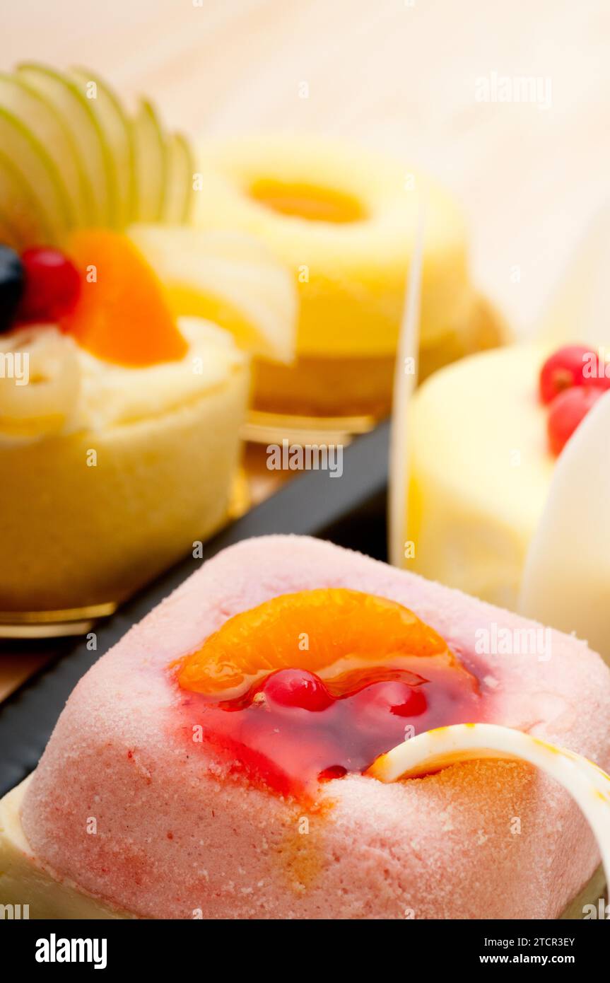 Fruit cream cake hi-res stock photography and images - Alamy