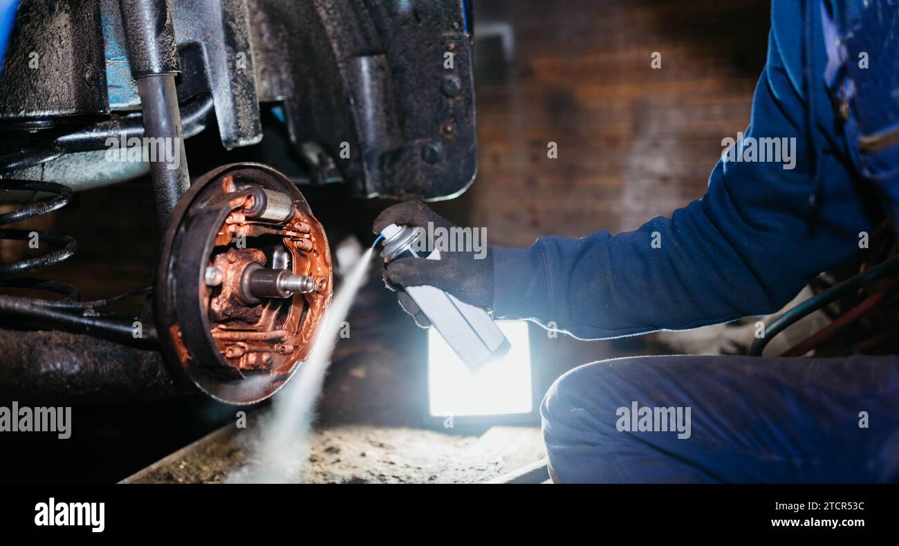 Lubrication installation hires stock photography and images Alamy
