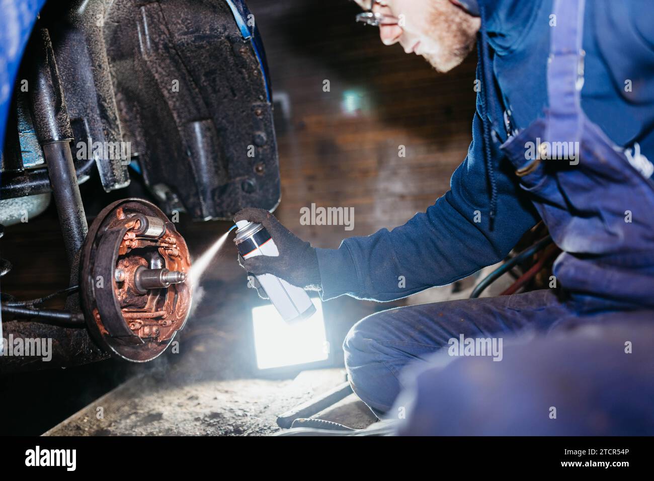 Drum brake hires stock photography and images Alamy