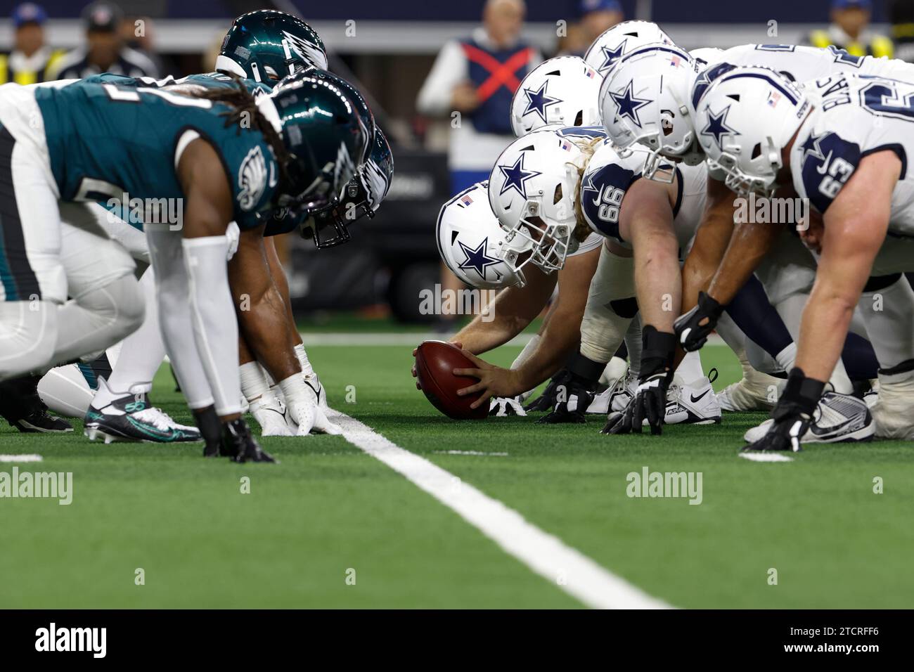 Dallas Cowboys line of scrimmage during an NFL football game against ...