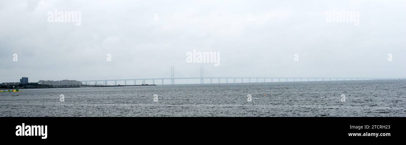 Øresund Bridge linking Malmö, Sweden with Copenhagen, Denmark over the Øresund strait. Stock Photo