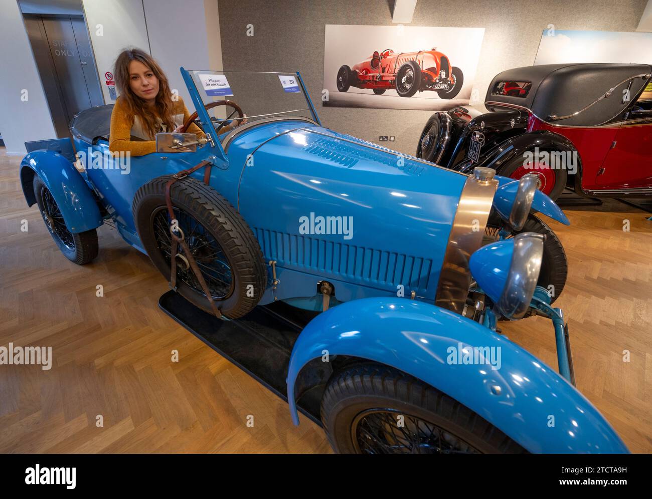 London, UK. 14th Dec, 2023. The Bond Street Sale, Important Collectors' Motor Cars takes place on 15 December 2023 at Bonhams. Auction highlights include: 1927 Bugatti Type 40 'Grand Sport' Roadster. Estimate: £250,000-300,000. Credit: Malcolm Park/Alamy Live News Stock Photo