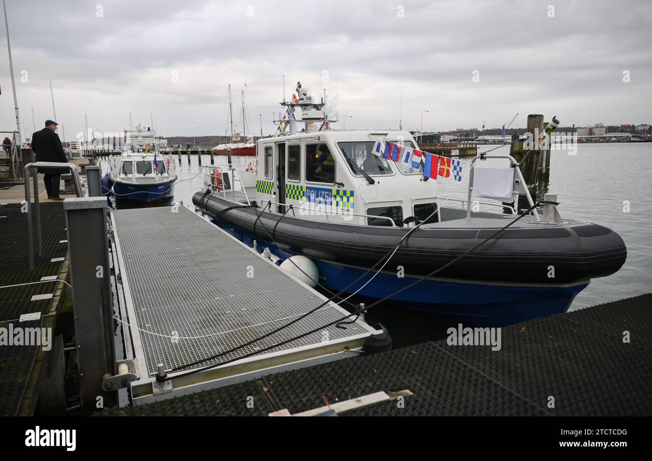 Kiel, Germany. 14th Dec, 2023. The new police boat "Seestern" is moored