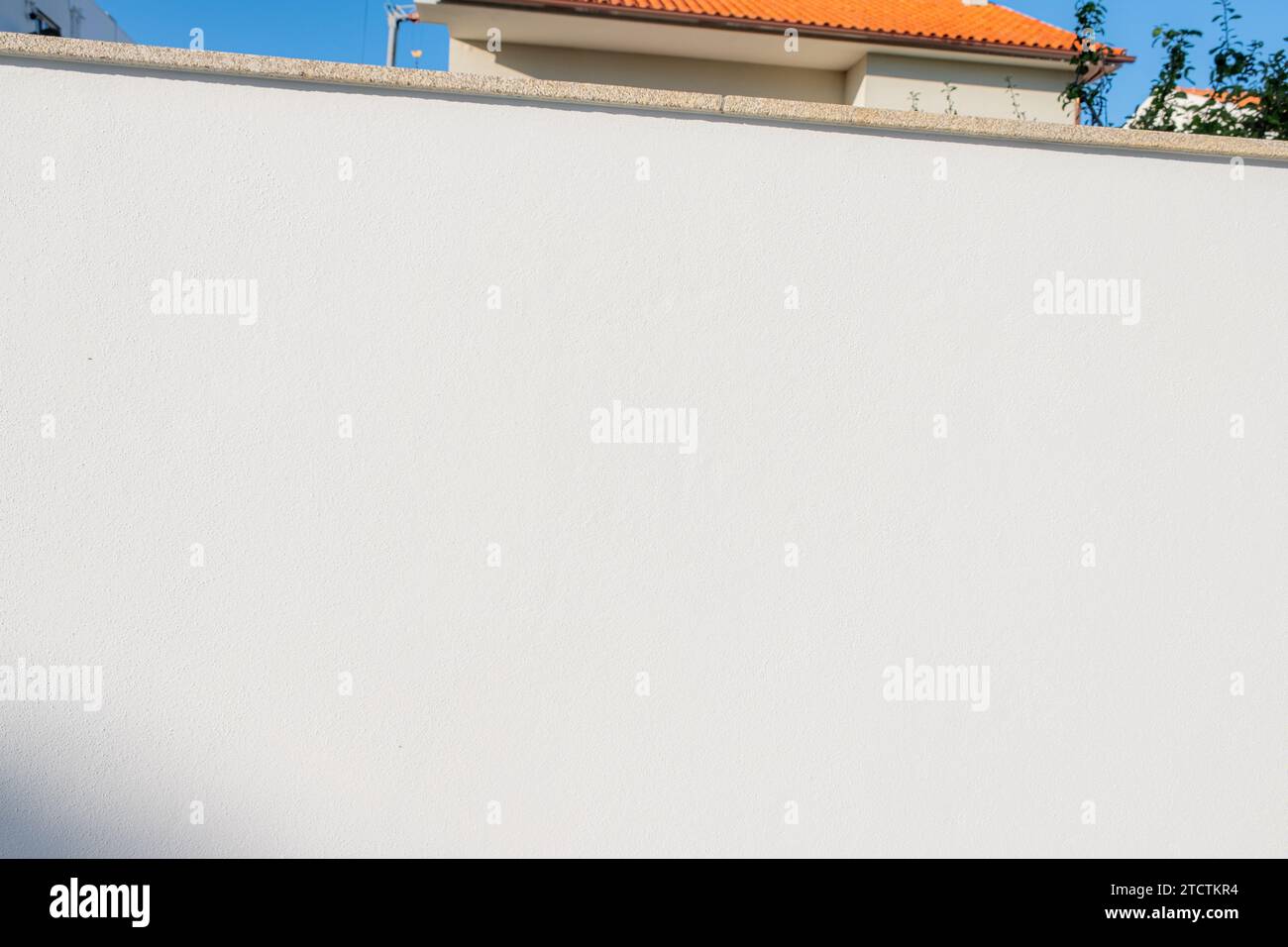exterior wall of a house painted white Stock Photo - Alamy