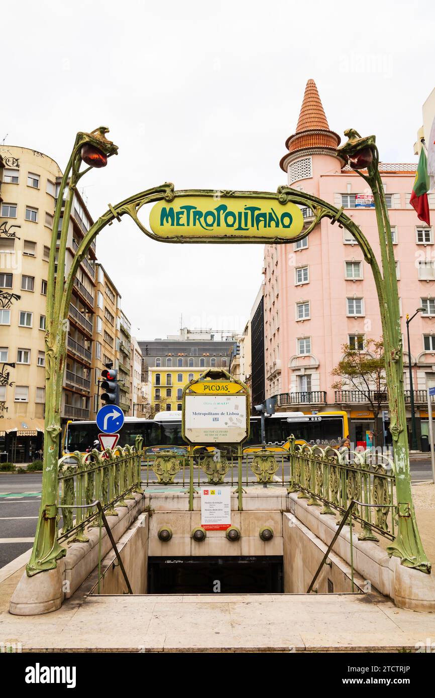 Entrance exit to Picoas station on the Amarela line, Art Nouveau architecture on the Lisbon Metro, Metropolitano de Lisboa. Lisbon, Portugal Stock Photo