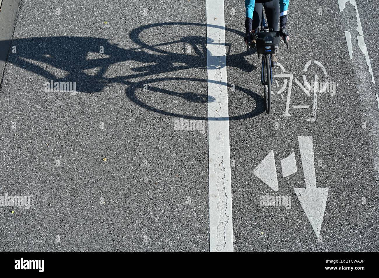 Cycle lanes germany hi-res stock photography and images - Alamy