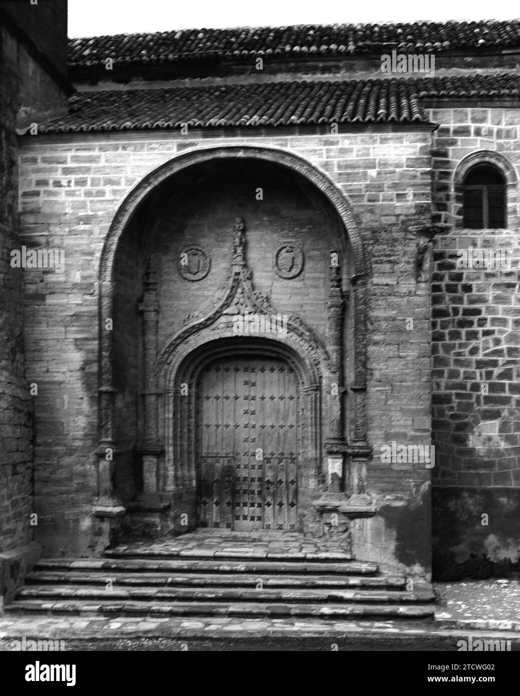 PORTADA DE LA IGLESIA DE LA NATIVIDAD - SIGLO XV - ARCO CONOPIAL ...