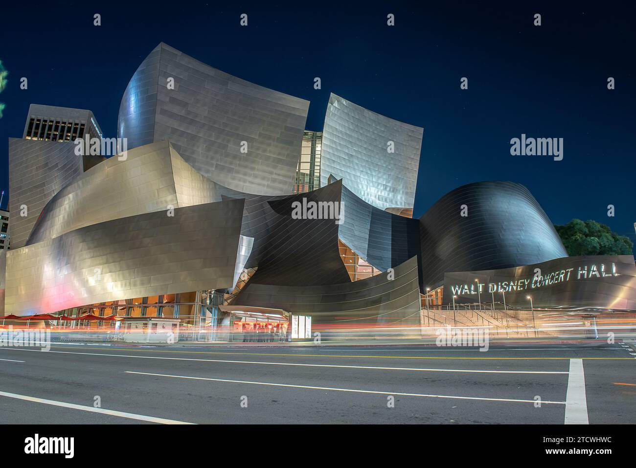The Walt Disney Concert Hall Stock Photo Alamy