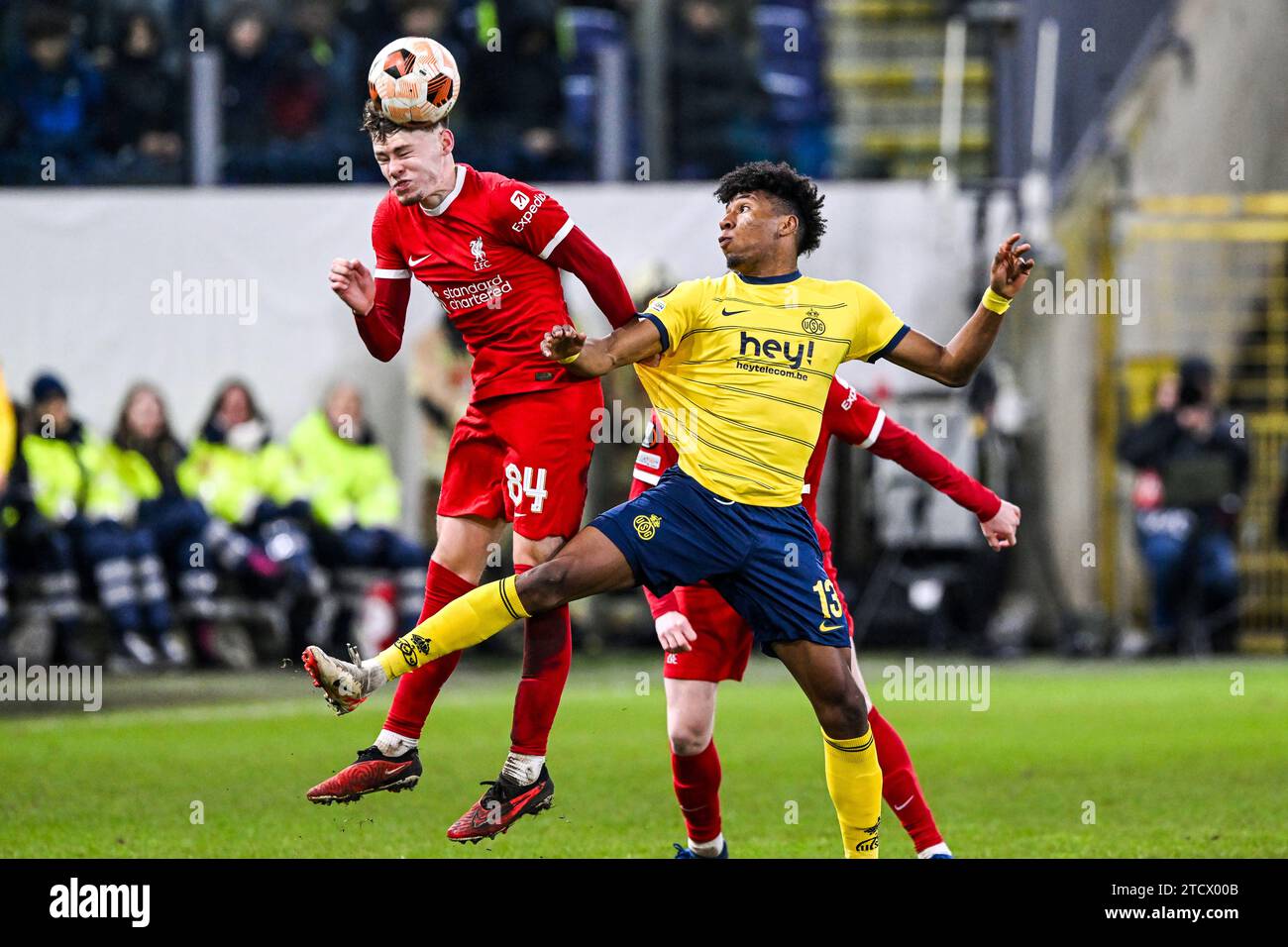 BRUSSELS - (l-r) Conor Bradley of Liverpool FC, Kevin Rodriguez of Royale Union Saint-Gilloise during the UEFA Europa League Group E match between R. Union Sint Gillis and Liverpool FC at Lotto Park stadium on December 14, 2023 in Brussels, Belgium . ANP | Hollandse Hoogte | GERRIT VAN COLOGNE Credit: ANP/Alamy Live News Stock Photo