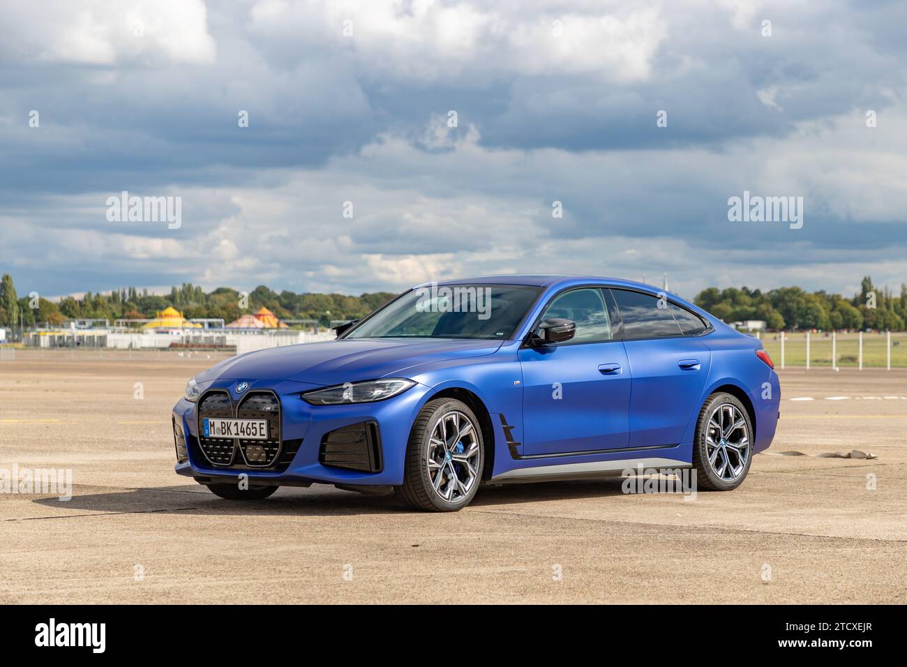 A picture of a blue BMW i4 Stock Photo - Alamy