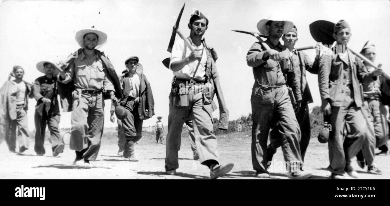 Footifiers 04/30/1938. The Fortifiers Marching To Their Task. Credit: Album ...