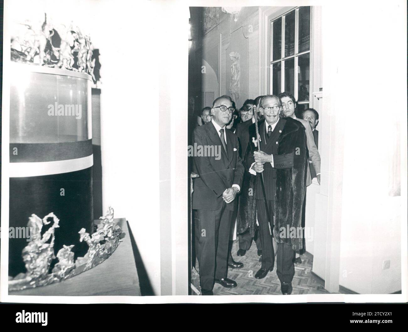 Figueras (Gerona), 9/29/1974. Inauguration of the Dalí Theater Museum. In the image, with the Minister of the Interior, José García Hernández. Credit: Album / Archivo ABC / Juan Cid Stock Photo