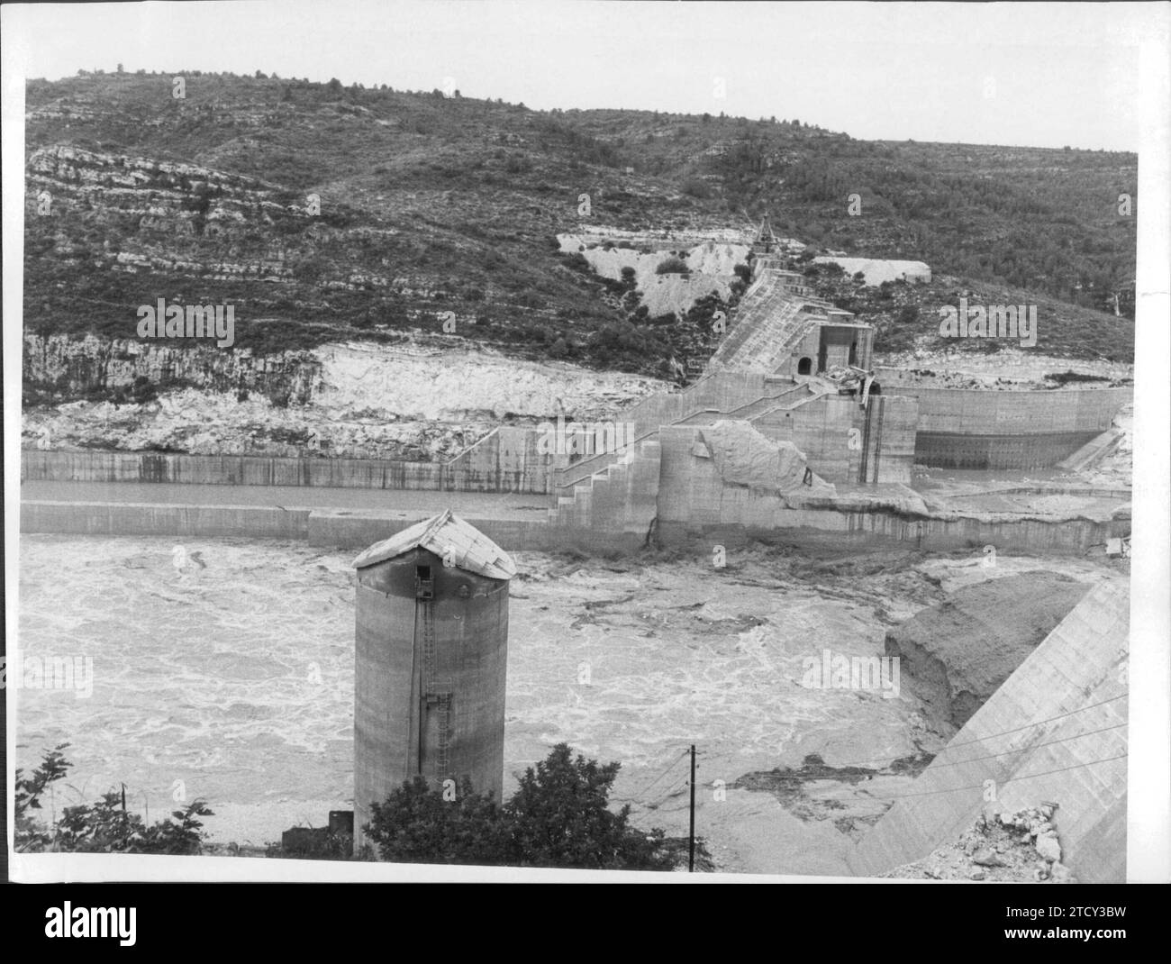 The Tous reservoir after the breakage of its dam due to the flooding of ...