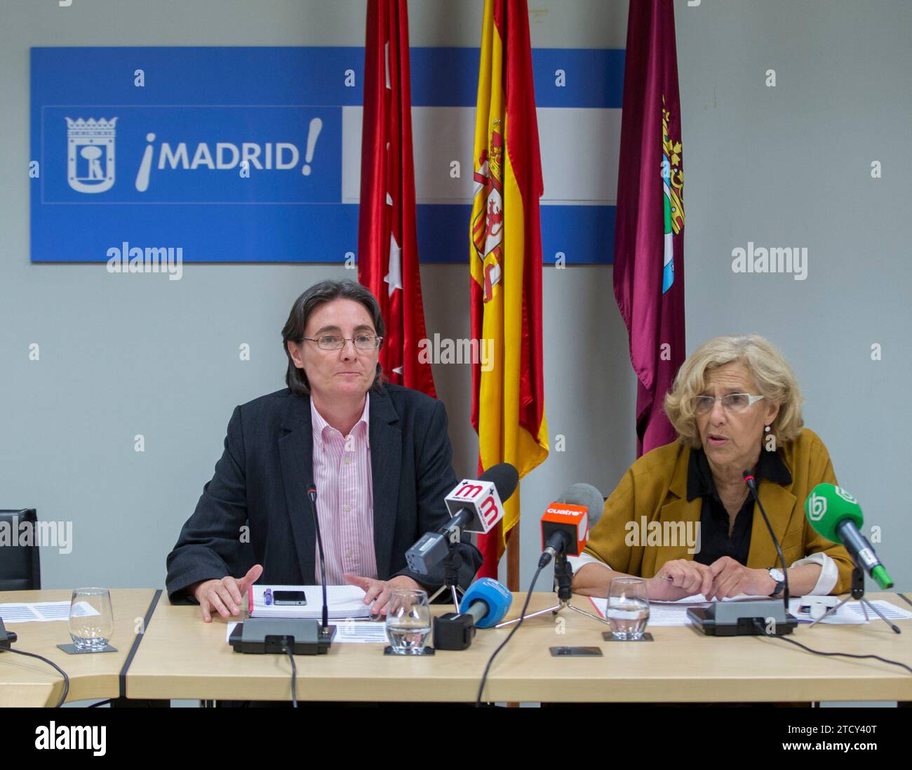 Madrid, 06/17/2015. Manuela Carmena and Marta Higueras, responsible for the social rights area, meet with the technicians of the districts of Madrid. Photo: Ignacio Gil ARCHDC. Credit: Album / Archivo ABC / Ignacio Gil Stock Photo
