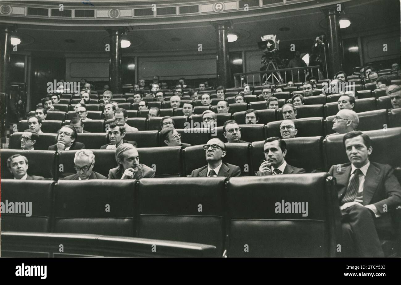 Madrid, 7/13/1977. Opening session of the Constitutional Legislature in the Congress of Deputies. In the preparatory session, the members of the Government occupied the second row, leaving the 'blue bench' free. In the photograph, from right to left: Adolfo Suárez, Ignacio Camuñas, Leopoldo Calvo Sotelo, José Pedro Pérez Llorca, Manuel Jiménez de Parga and Jaime García Añoveros. Credit: Album / Archivo ABC Stock Photo